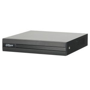 خرید دی وی آر 4کانال داهوا XVR1B04با بهترین قیمت برای شما امکان پذیر است. دی وی آر 4 کانال داهوا XVR1B04 یکی از تجهیزات کاربردی برای مدیریت و ضبط تصاویر دوربینهای مداربسته است که برای پروژههای کوچک و متوسط طراحی شده است. این دستگاه از خانواده XVR داهوا بوده و امکان استفاده از چند نوع فناوری دوربین را در یک سیستم نظارتی فراهم میکند. به همین دلیل میتواند برا
معرفی دی وی آر XVR1B04 داهوا
یکی از مهمترین ویژگیهای دستگاههای XVR، انعطافپذیری در اتصال دوربینهاست. بسته به نسخه دقیق دستگاه و مشخصات فنی آن، امکان استفاده از فناوریهایی مانند HDCVI، AHD، TVI، CVBS و در برخی شرایط دوربینهای تحت شبکه وجود دارد. این قابلیت باعث میشود کاربر بتواند در صورت سازگاری تجهیزات، دوربینهای جدید را به سیستم اضافه کند یا بخشی از دوربینهای قدیمی خود را بدون تغییر کامل زیرساخت مورد استفاده قرار دهد.
XVR1B04 با پشتیبانی از چهار کانال، برای سیستمهایی طراحی شده که به مدیریت تعداد محدودی دوربین نیاز دارند. این تعداد کانال برای بسیاری از واحدهای مسکونی، فروشگاههای کوچک، دفاتر، کارگاهها و محیطهای تجاری جمعوجور کافی است. البته انتخاب نهایی دستگاه باید بر اساس تعداد دوربینها، رزولوشن آنها، نیاز به ذخیرهسازی و قابلیتهای موردنیاز پروژه انجام شود.
ویژگیها و قابلیتهای دی وی آر داهوا XVR1B04
دستگاه XVR1B04 وظیفه دریافت، پردازش و ضبط تصاویر دوربینهای مداربسته را بر عهده دارد. تصاویر دوربینها پس از ورود به دستگاه میتوانند روی هارددیسک ذخیره شوند تا در صورت نیاز امکان بازبینی آنها وجود داشته باشد. ظرفیت هارددیسک قابل استفاده و حداکثر ظرفیت پشتیبانیشده به نسخه دقیق دستگاه و مشخصات سختافزاری آن بستگی دارد؛ بنابراین هنگام خرید باید مشخصات مدل موردنظر بررسی شود.
یکی از قابلیتهای مهم این دستگاه، پشتیبانی از فشردهسازی ویدئو است. فناوریهای فشردهسازی کمک میکنند حجم فایلهای ویدئویی کاهش پیدا کند و فضای ذخیرهسازی هارددیسک برای مدت بیشتری مورد استفاده قرار گیرد. میزان مصرف فضای هارد به عواملی مانند رزولوشن دوربین، نرخ فریم، مدت زمان ضبط و حالت ضبط بستگی دارد.
پشتیبانی از چهار کانال دوربین
XVR1B04 یک دستگاه چهار کاناله است و امکان اتصال چند دوربین را در اختیار کاربر قرار میدهد. چهار کانال باعث میشود دستگاه برای پروژههایی که نیاز به نظارت بر چند نقطه محدود دارند، گزینهای کاربردی باشد.
برای مثال میتوان دوربینها را در ورودی ساختمان، پارکینگ، فضای فروشگاه و بخش داخلی نصب کرد و تصاویر آنها را به صورت متمرکز از طریق دستگاه مدیریت نمود. البته نوع دوربینهای قابل اتصال باید بر اساس استانداردهای پشتیبانیشده توسط نسخه دقیق XVR انتخاب شود.
سازگاری با فناوریهای مختلف دوربین
یکی از نقاط قوت سری XVR داهوا، امکان کار با فناوریهای مختلف تصویری است. در محصولات این خانواده معمولاً امکان اتصال دوربینهای HDCVI و برخی استانداردهای دیگر وجود دارد و این موضوع انعطاف بیشتری هنگام طراحی سیستم نظارتی ایجاد میکند.
اگر کاربر از قبل یک سیستم مداربسته داشته باشد، ممکن است بتواند با تعویض DVR قدیمی با یک XVR جدید، بخشی از تجهیزات موجود را حفظ کند. با این حال، سازگاری دقیق دوربینها و رزولوشن آنها باید پیش از خرید بررسی شود.
در پروژههایی که از دوربین تحت شبکه استفاده میشود نیز باید مشخصات نسخه دقیق دستگاه بررسی شود؛ زیرا قابلیتهای شبکه و تعداد کانالهای IP قابل پشتیبانی ممکن است میان مدلها و نسخههای مختلف متفاوت باشد.
ضبط و بازبینی تصاویر
یکی از اصلیترین وظایف XVR1B04، ذخیره تصاویر برای مشاهده در آینده است. کاربر میتواند بر اساس تنظیمات سیستم، نحوه ضبط را تعیین کند. ضبط مداوم برای برخی محیطها مناسب است، در حالی که در بعضی پروژهها میتوان از ضبط بر اساس زمانبندی یا رویداد استفاده کرد.
ضبط بر اساس حرکت میتواند باعث شود فضای هارددیسک بهتر مدیریت شود؛ زیرا در این حالت تصاویر مربوط به زمانهای بدون فعالیت کمتر ذخیره میشوند. البته قابلیتها و نحوه تنظیم تشخیص حرکت به دوربین و تنظیمات دستگاه نیز بستگی دارد.
بازبینی تصاویر ضبطشده نیز از طریق منوی دستگاه انجام میشود و کاربر میتواند بازه زمانی موردنظر را برای مشاهده رویدادهای گذشته انتخاب کند. این قابلیت در مواقعی مانند بررسی یک اتفاق، مشاهده ورود و خروج افراد یا کنترل فعالیتهای محیط اهمیت زیادی دارد.
مشاهده تصاویر از راه دور
دستگاههای XVR داهوا معمولاً امکاناتی برای اتصال به شبکه و دسترسی از راه دور دارند. با تنظیم صحیح شبکه و استفاده از نرمافزار سازگار، در مدلهای پشتیبانیشده میتوان تصاویر دوربینها را از طریق تلفن همراه یا سایر تجهیزات مشاهده کرد.
این قابلیت برای صاحبان فروشگاهها، دفاتر و ساختمانهایی که همیشه در محل حضور ندارند، کاربردی است. کاربر میتواند در صورت فراهم بودن شرایط شبکه و تنظیمات لازم، وضعیت محیط را از راه دور بررسی کند.
کیفیت و پایداری مشاهده از راه دور به سرعت اینترنت، تنظیمات شبکه، کیفیت اتصال و شرایط سرور یا سرویس مورد استفاده بستگی دارد.
کاربردهای دی وی آر چهار کانال داهوا
XVR1B04 برای پروژههایی که تعداد دوربینهای آنها محدود است، میتواند انتخاب مناسبی باشد. فروشگاههای کوچک، دفاتر اداری، واحدهای مسکونی، کارگاهها، مطبها، انبارهای کوچک و ورودی ساختمانها از جمله محیطهایی هستند که میتوانند از یک دستگاه چهار کاناله استفاده کنند.
یکی از مزایای استفاده از دستگاه چهار کاناله، مدیریت متمرکز چند دوربین در یک سیستم واحد است. به جای استفاده از تجهیزات ضبط جداگانه، تصاویر دوربینها در یک دستگاه مدیریت و ذخیره میشوند.
نکات مهم هنگام خرید XVR1B04
هنگام خرید این دستگاه باید به کد کامل مدل و مشخصات فنی نسخه موردنظر توجه شود. نام XVR1B04 ممکن است در بازار با نسخهها یا مشخصات متفاوت عرضه شود و بررسی اطلاعات درجشده روی جعبه یا دیتاشیت محصول اهمیت دارد.
رزولوشن قابل پشتیبانی، نوع ورودیها، تعداد کانالهای IP، ظرفیت هارددیسک، خروجیهای تصویر، قابلیتهای شبکه، نوع فشردهسازی و امکانات هوشمند از جمله مواردی هستند که بهتر است پیش از خرید بررسی شوند.
همچنین اگر قرار است دستگاه با دوربینهای موجود استفاده شود، سازگاری دوربینها با XVR اهمیت زیادی دارد. بهتر است مشخصات هر دو تجهیز بررسی شود تا از عملکرد صحیح سیستم اطمینان حاصل شود.
اهمیت انتخاب هارد مناسب
دستگاه ضبط بدون هارددیسک مناسب نمیتواند وظیفه ذخیرهسازی تصاویر را به شکل مطلوب انجام دهد. انتخاب ظرفیت هارد باید بر اساس تعداد دوربینها، کیفیت تصویر، میزان فشردهسازی و مدت زمان موردنیاز برای نگهداری تصاویر انجام شود.
برای سیستمهای نظارتی بهتر است از هاردی استفاده شود که برای کارکرد مداوم و ضبط ویدئویی طراحی شده باشد. ظرفیت بالاتر هارد نیز به معنای امکان نگهداری طولانیتر تصاویر است، اما محاسبه دقیق مدت ضبط به شرایط سیستم بستگی دارد.
خرید دی وی آر 4کانال داهوا XVR1B04
دی وی آر 4 کانال داهوا XVR1B04 یک دستگاه ضبط و مدیریت تصاویر برای سیستمهای نظارت تصویری کوچک و متوسط است. پشتیبانی از چهار کانال، انعطافپذیری سری XVR، امکان ضبط و بازبینی تصاویر و قابلیتهای شبکه، این دستگاه را برای بسیاری از پروژههای نظارتی کاربردی میکند.
خرید دی وی آر 4کانال داهوا XVR1B04